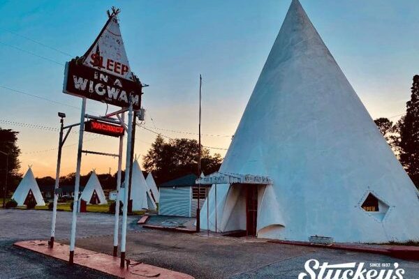 Wigwam Motel on Route 66 promotional advertising picture