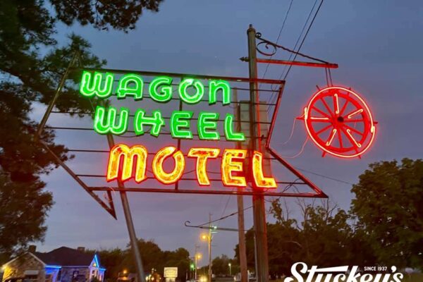 Wagon Wheel Motel Sign promotional advertising picture