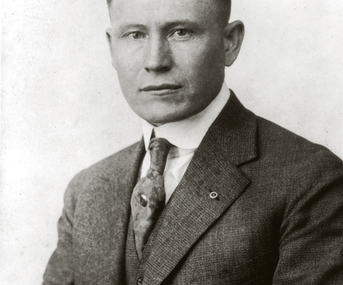 Harland Sanders from 1914 Portrait Image