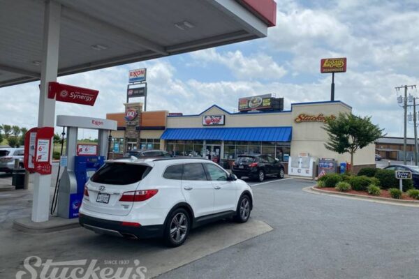 Picture of Stuckey's, Dairy Queen, and New Dixie Mart combination store in Roanoke Rapids North Carolina