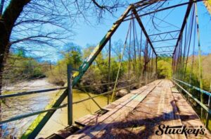 Picture of Stuckey's Bridge during the daytime.